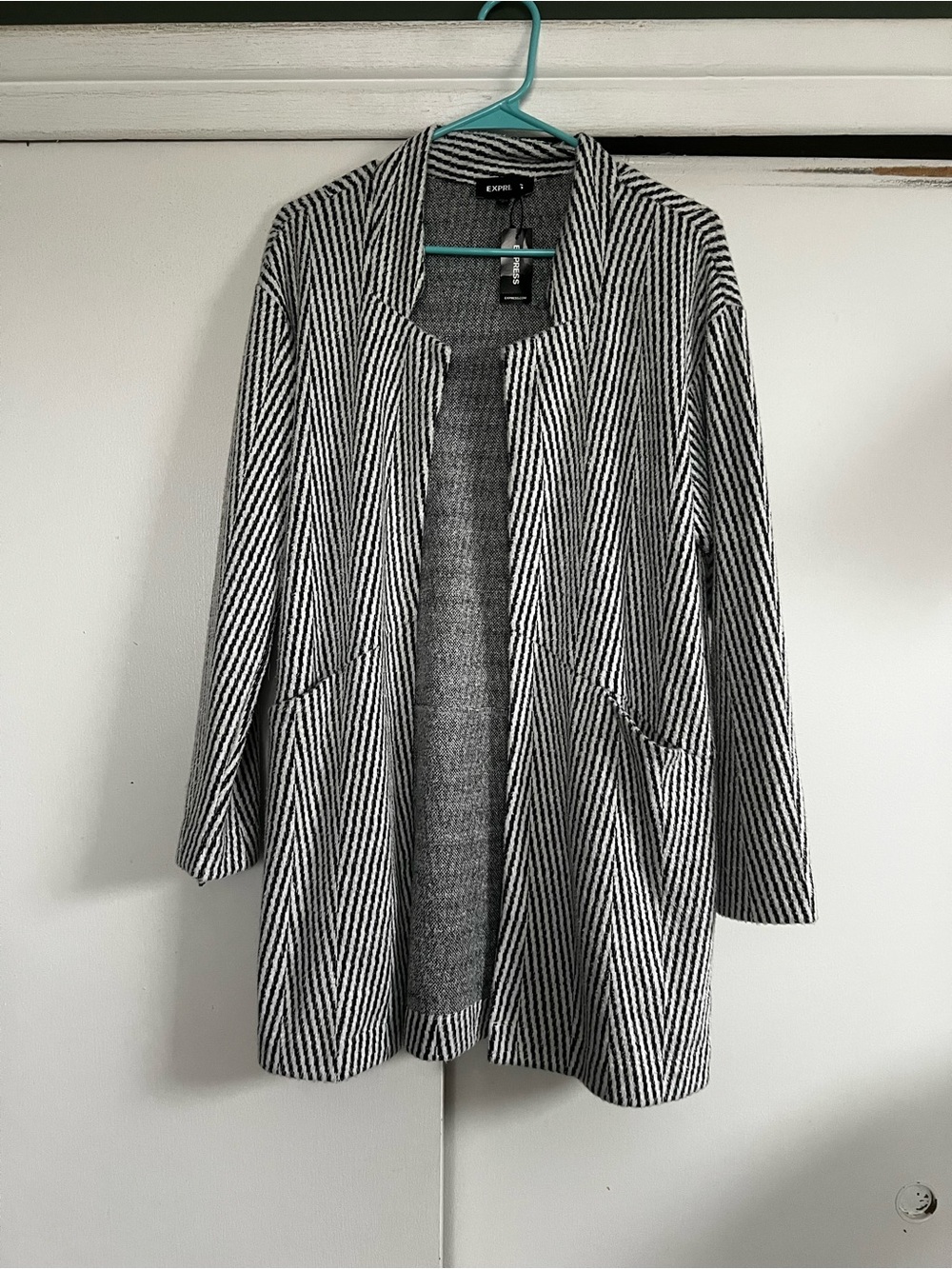 Express women's open-front black-and-white chevron knit cardigan sweater